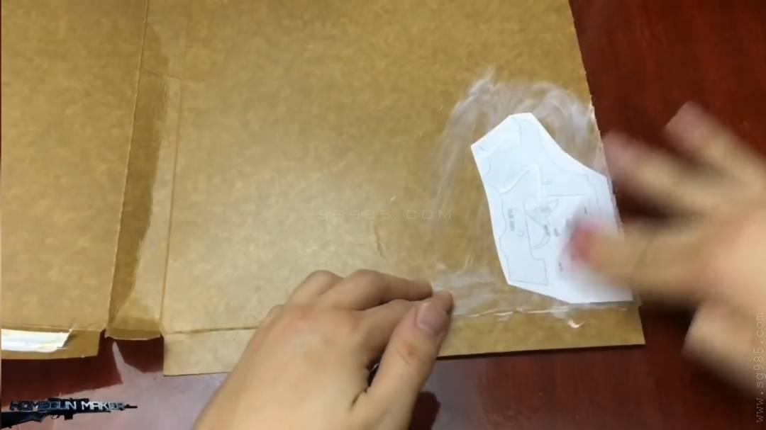 可以连发子弹的纸枪/纸板手工枪可发射子弹wgog929纸板制作纸板连发左轮纸板玩具枪+制作图纸下载