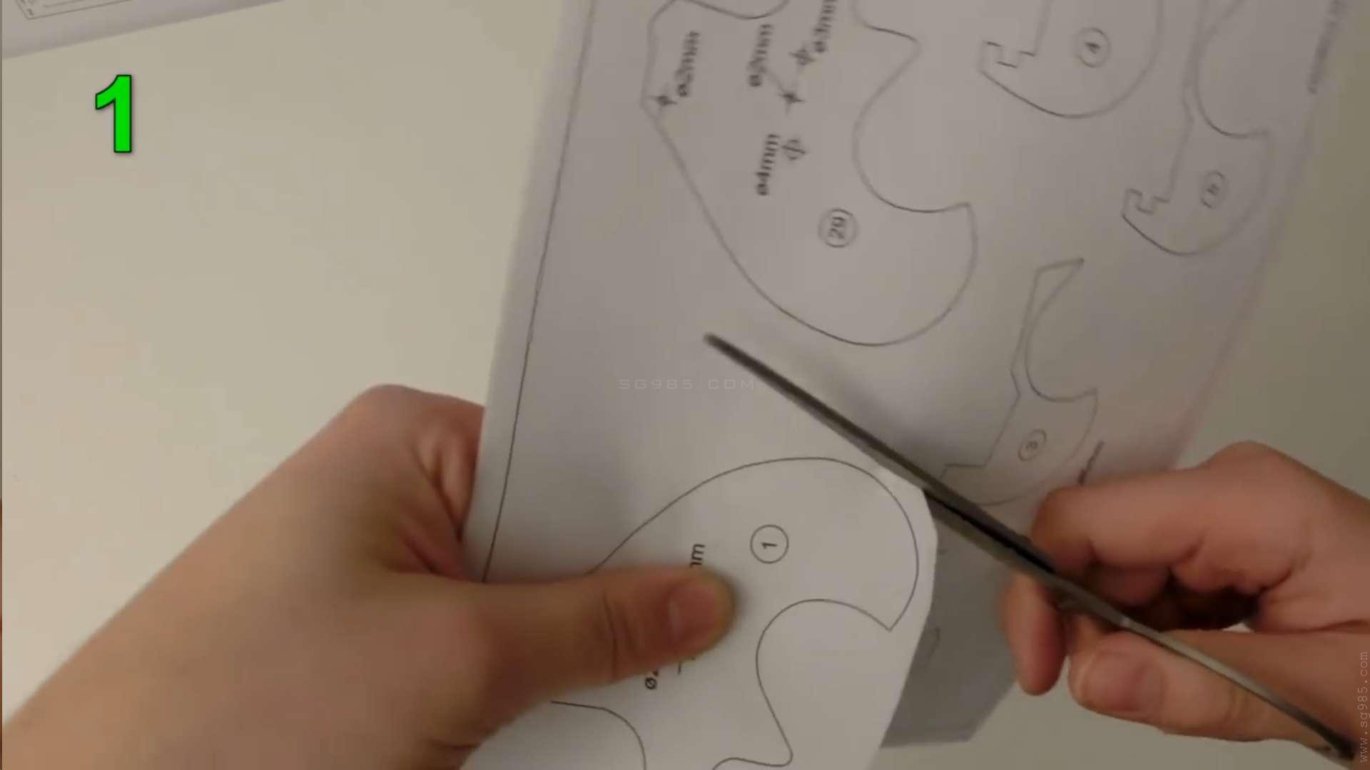 橡皮筋枪怎么安装/WGOG1005用木板制作一把可连发的橡皮筋玩具枪+图纸下载