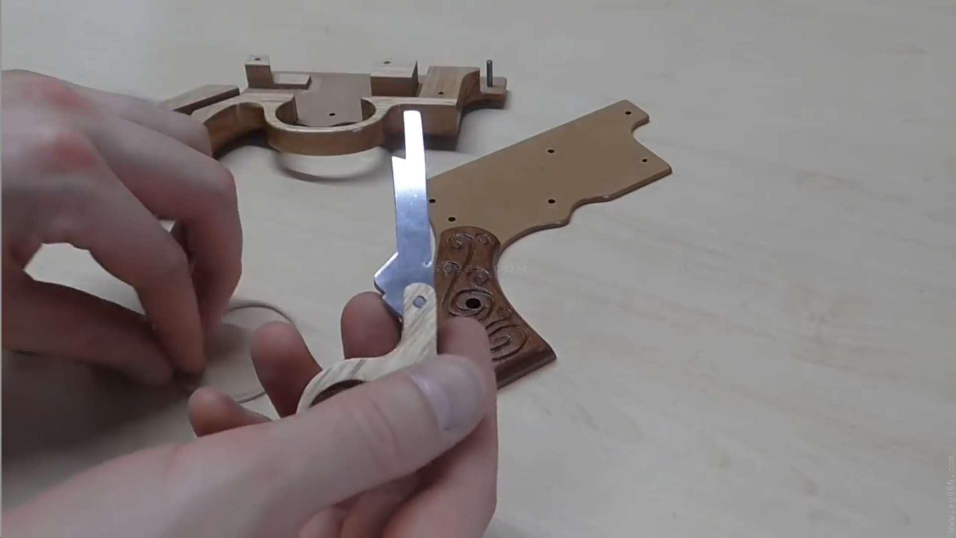 用纸做橡皮筋枪/连发橡皮筋枪如何做WGOG1011用木板制作一把可连发的橡皮筋玩具枪+图纸下载