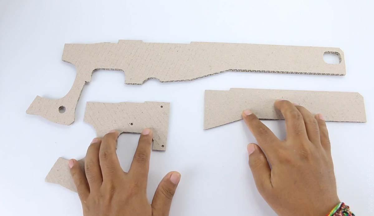 纸板枪教程可发射/纸板枪可发射子弹WGOG904用纸箱制作纸板狙击AWM玩具枪+图纸下载