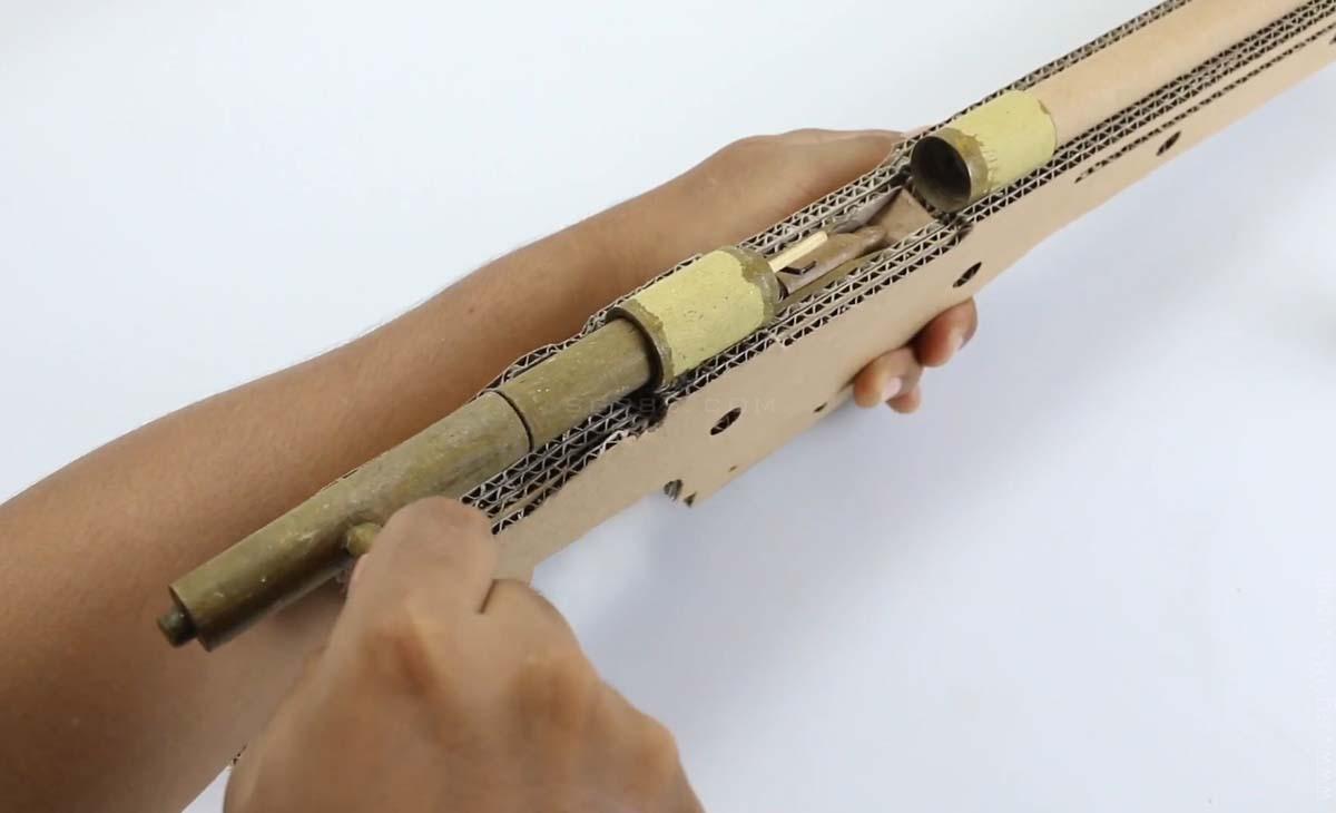 纸板枪教程可发射/纸板枪可发射子弹WGOG904用纸箱制作纸板狙击AWM玩具枪+图纸下载