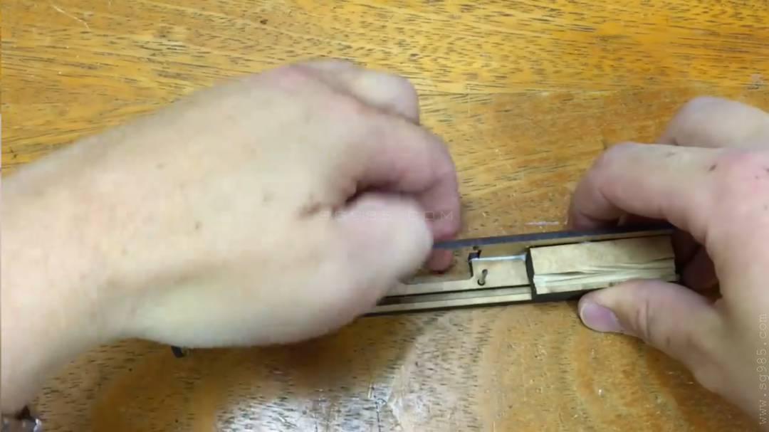 木板枪图纸/激光切割做一把玩具木板枪wgog921激光切割密度板diy木板玩具枪+制作图纸下载