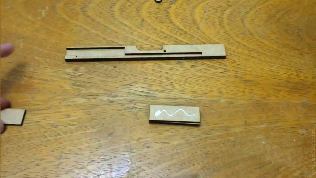 木板枪图纸/激光切割做一把玩具木板枪wgog921激光切割密度板diy木板玩具枪+制作图纸下载