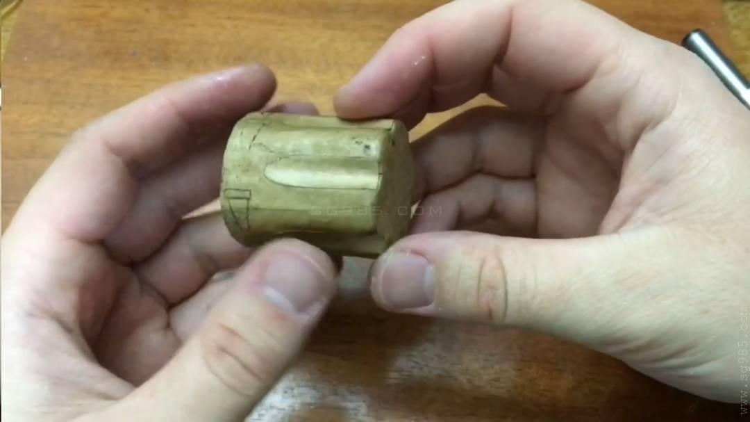 手工纸板枪图纸/手工纸板枪简单wgog920用纸板制作一把做了手枪+制作图纸下载