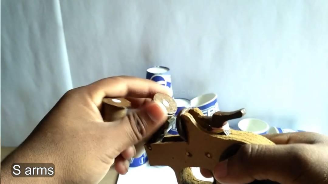 手工纸板枪制作/手工纸板枪怎么做wgog919用纸板制作一把单发发令枪+制作图纸下载