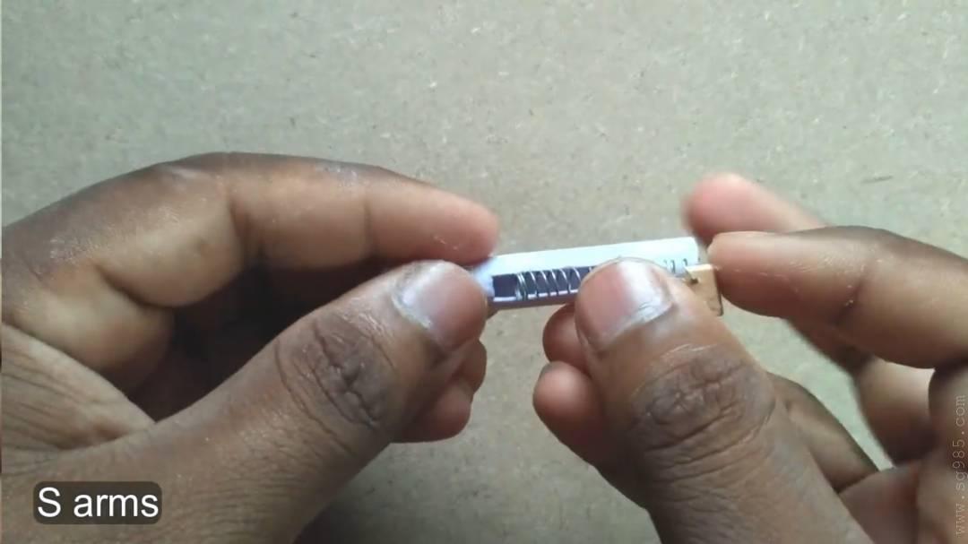 手工纸板枪制作/手工纸板枪怎么做wgog919用纸板制作一把单发发令枪+制作图纸下载