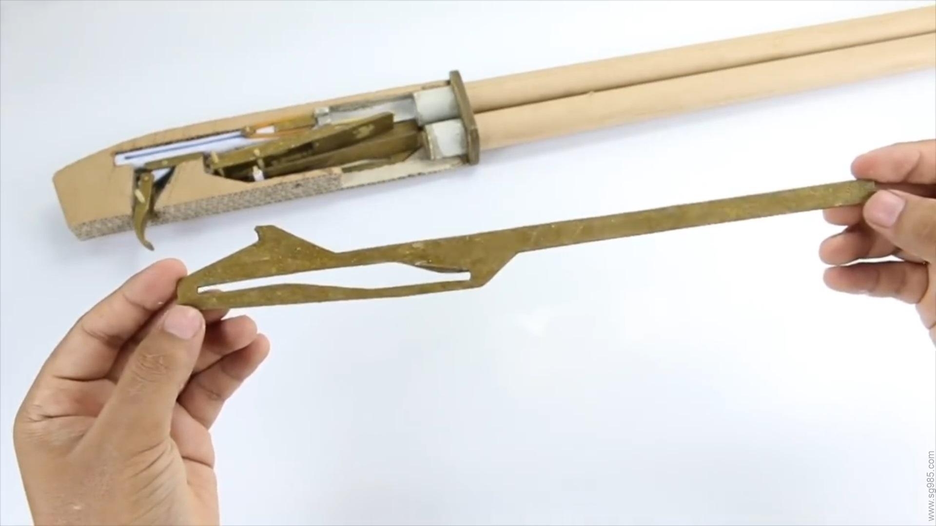 纸板枪图纸/纸板枪可发射WGOG902用之变制作纸板玩具枪+图纸下载