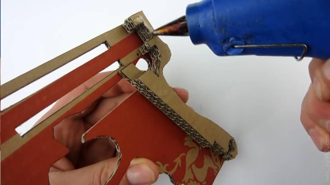 用纸板做枪简单 教程/简单纸枪怎么做wgog927用纸板制作一把玩具手枪+制作图纸下载