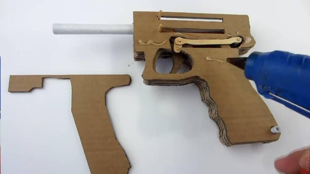 用纸板做枪简单 教程/简单纸枪怎么做wgog927用纸板制作一把玩具手枪+制作图纸下载