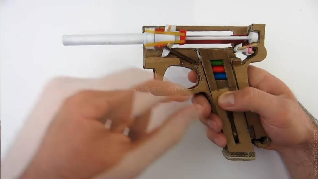 用纸板做枪简单 教程/简单纸枪怎么做wgog927用纸板制作一把玩具手枪+制作图纸下载