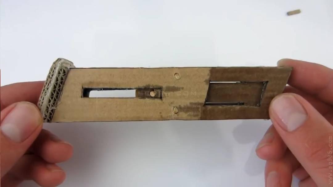 用纸板做枪简单 教程/简单纸枪怎么做wgog927用纸板制作一把玩具手枪+制作图纸下载