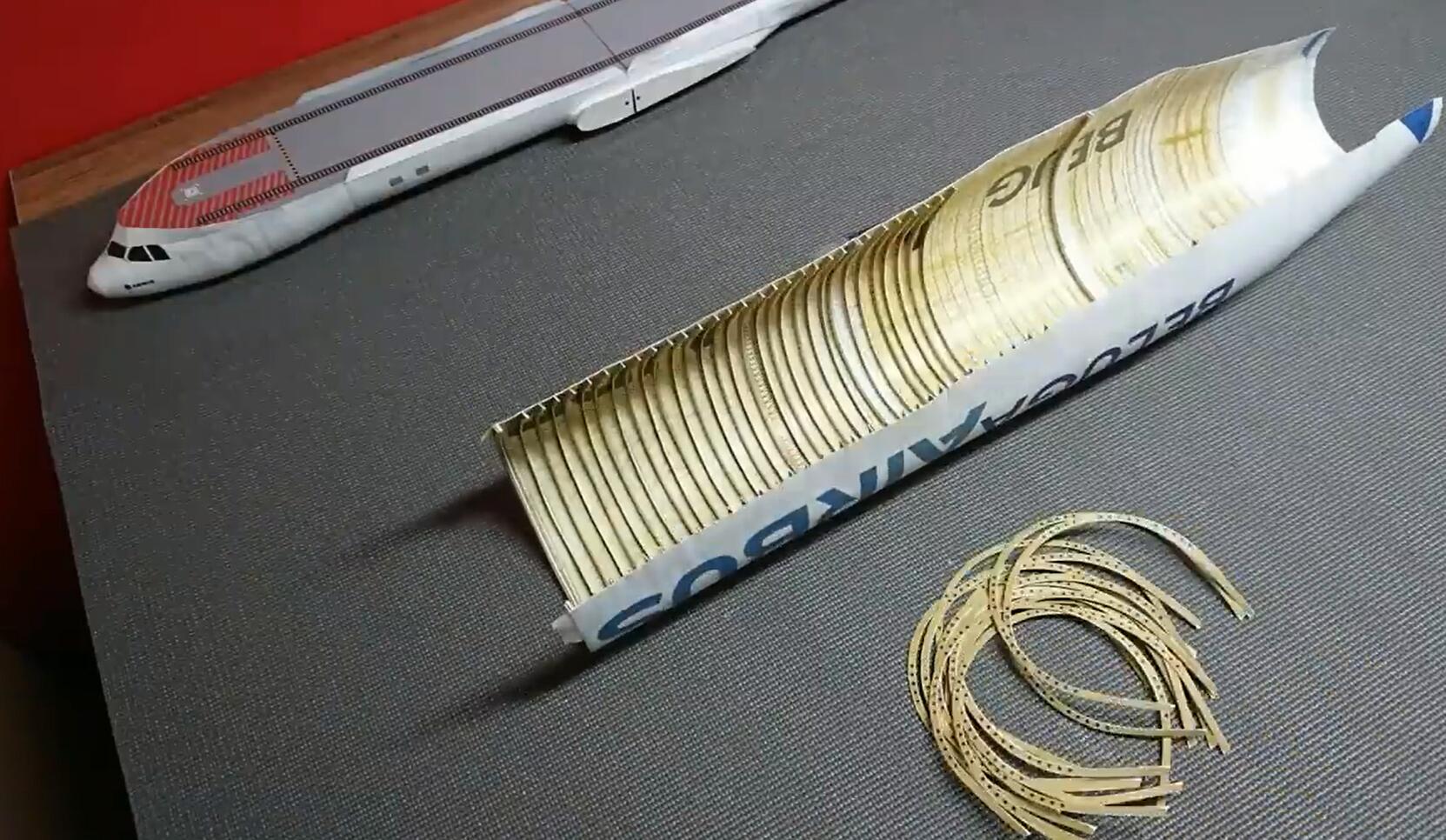 纸工艺品白鲸空中巴士A300纸工艺品纸模型-纸模飞机a300图纸下载