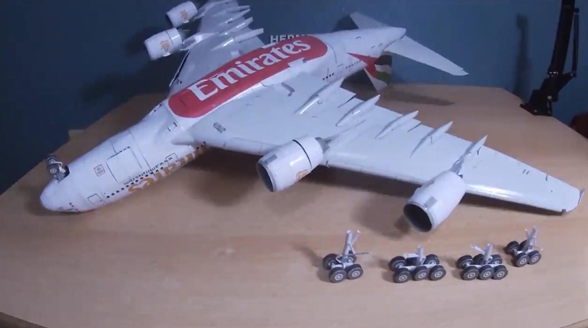 手工制作A380-800纸模飞机工艺品+制作图纸下载