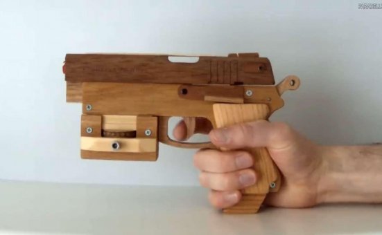 橡皮筋枪的做法/WGOG1002用木板制作一把可连发的橡皮筋玩具枪+图纸下载
