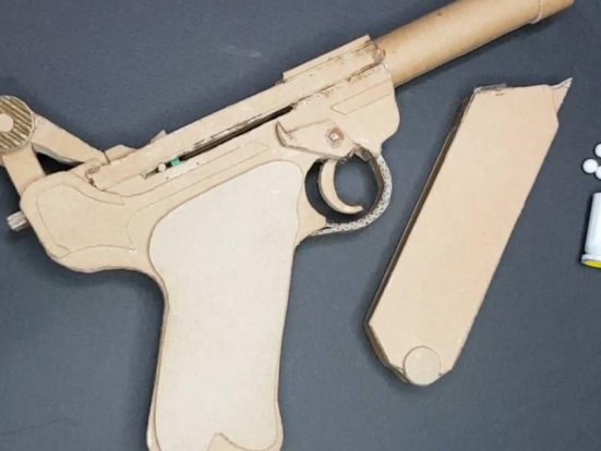 简单纸板手工枪/纸板枪简单/纸板枪教程wgog934如何用纸板制作一把弹射子弹的驳壳手枪+制作图纸下载