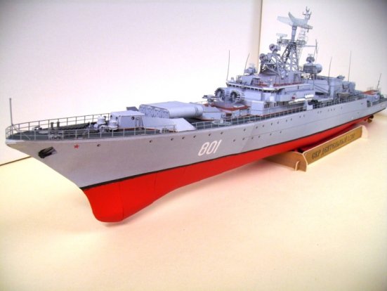 前苏联“克里瓦克”I级活跃号导弹护卫舰