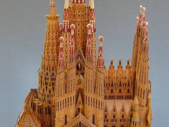 西班牙圣家族大教堂